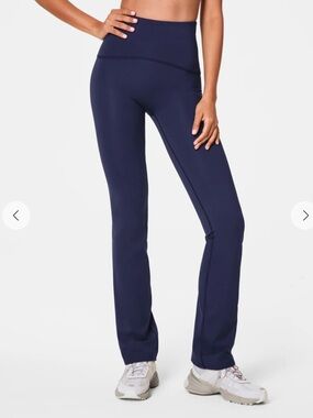SPANXshape™ Booty Boost®
Flare Pant in Timeless Navy